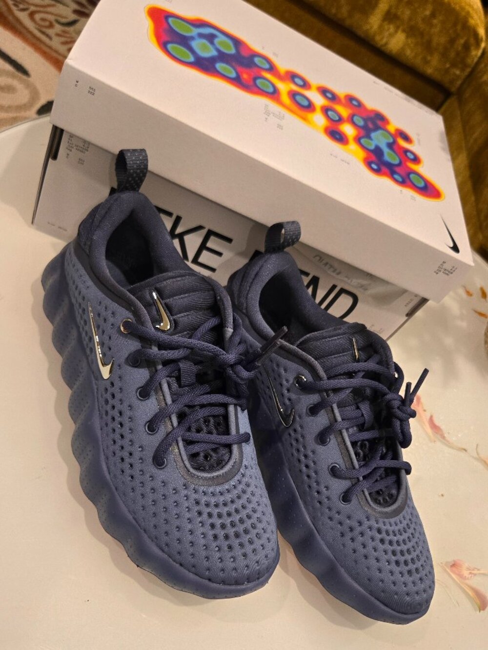Nike Mind 002 Thunder Blue - Size M 7/ W 8.5